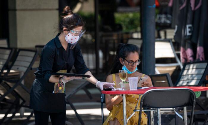 People Fully Vaccinated Against COVID-19 Don’t Need to Wear Masks Outdoors: CDC
