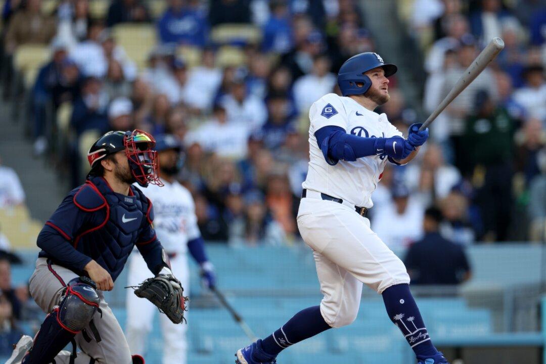 Muncy Has First 3-homer Game, Ohtani Sets Dodgers’ Mark in 11–3 Rout of Braves